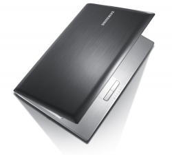 Samsung Q330-JA01